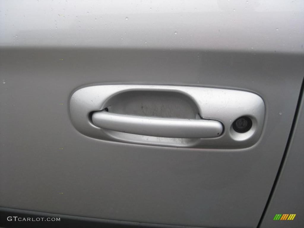 2006 Town & Country  - Bright Silver Metallic / Medium Slate Gray photo #14