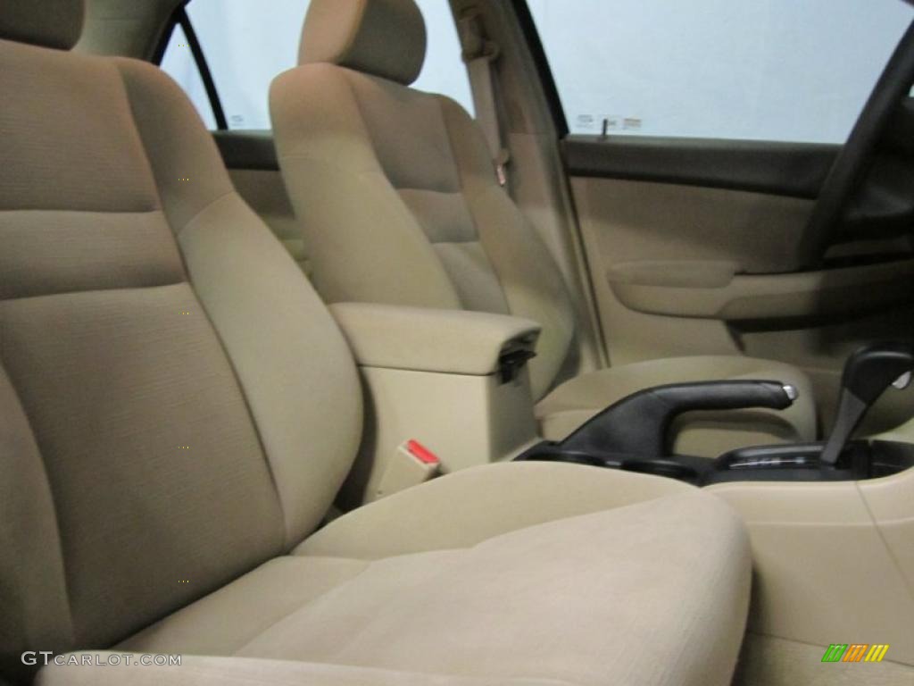 2007 Accord Value Package Sedan - Taffeta White / Ivory photo #8