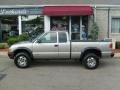 Sandalwood Metallic - S10 LS Extended Cab 4x4 Photo No. 2