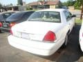 2004 Vibrant White Ford Crown Victoria LX  photo #3