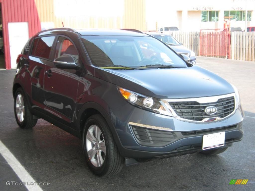 2011 Sportage LX - Twilight Blue / Black photo #7