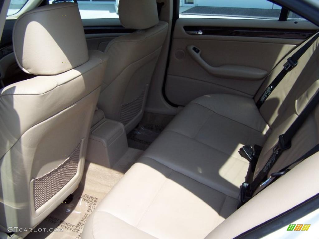 2004 3 Series 330i Sedan - Alpine White / Sand photo #7