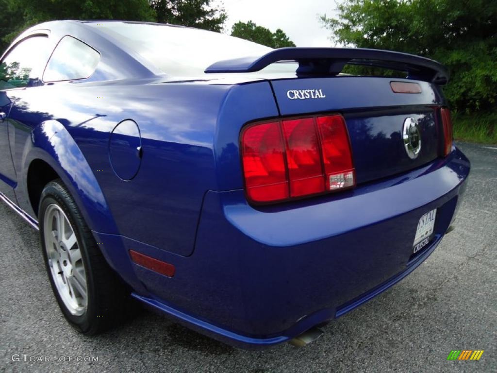 2005 Mustang GT Premium Coupe - Sonic Blue Metallic / Light Graphite photo #8