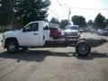 Summit White - Silverado 3500HD Regular Cab Chassis 4x4 Dually Photo No. 8