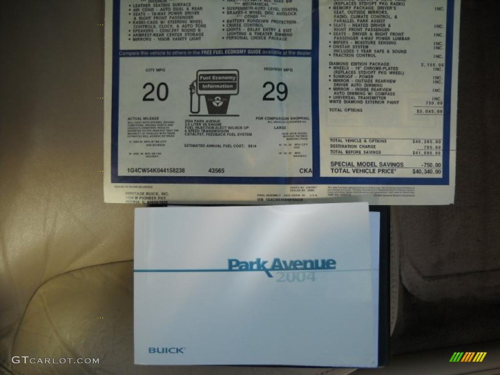 2004 Park Avenue  - White Diamond Pearl / Light Cashmere photo #27