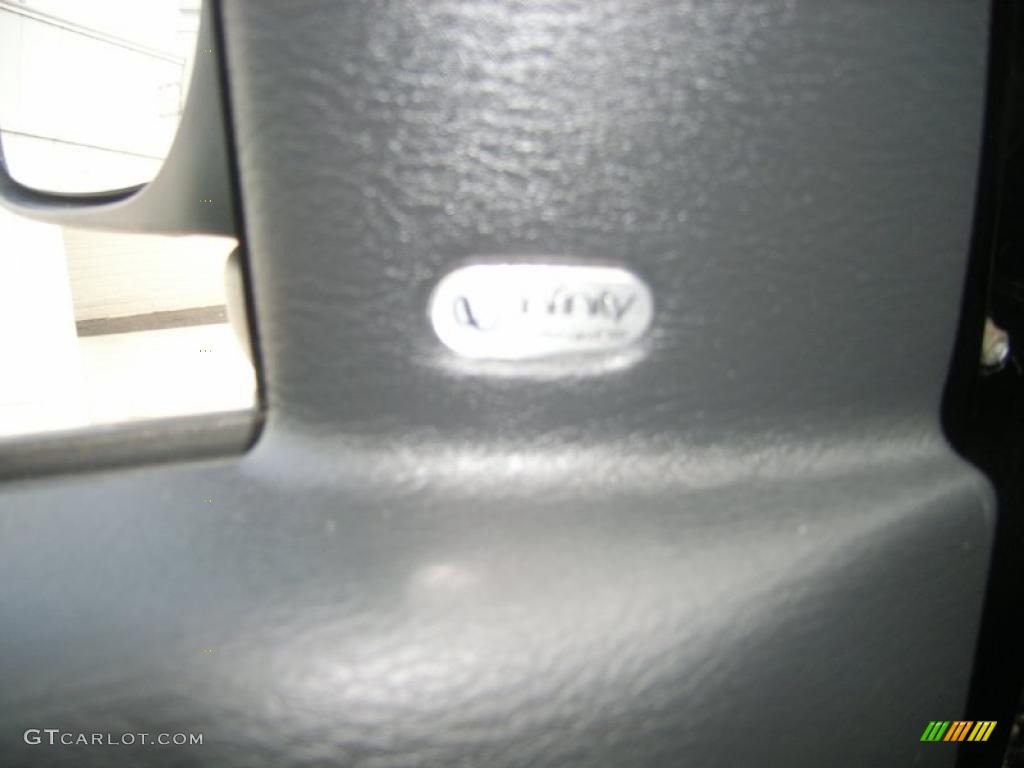2003 Dakota SLT Quad Cab - Black / Dark Slate Gray photo #15