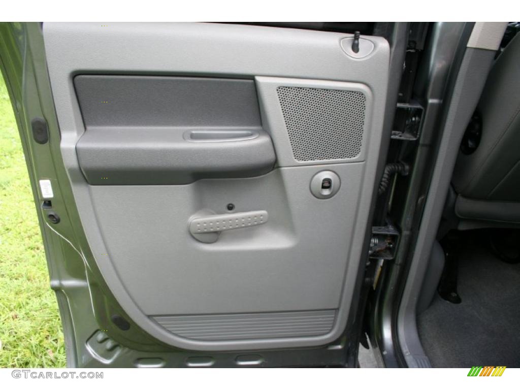 2006 Ram 1500 Big Horn Edition Quad Cab 4x4 - Mineral Gray Metallic / Medium Slate Gray photo #39