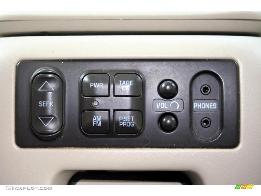 2000 Suburban 2500 LT 4x4 - Medium Charcoal Gray Metallic / Medium Oak photo #101