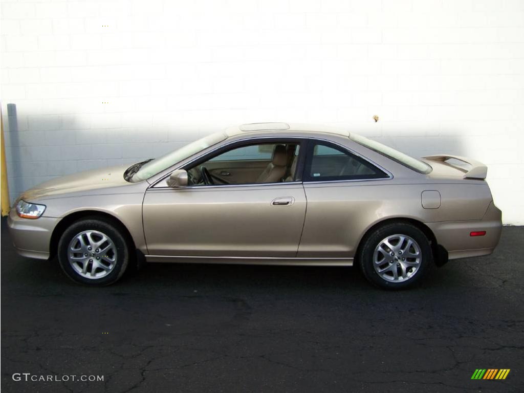 2002 Accord EX V6 Coupe - Naples Gold Metallic / Ivory photo #4