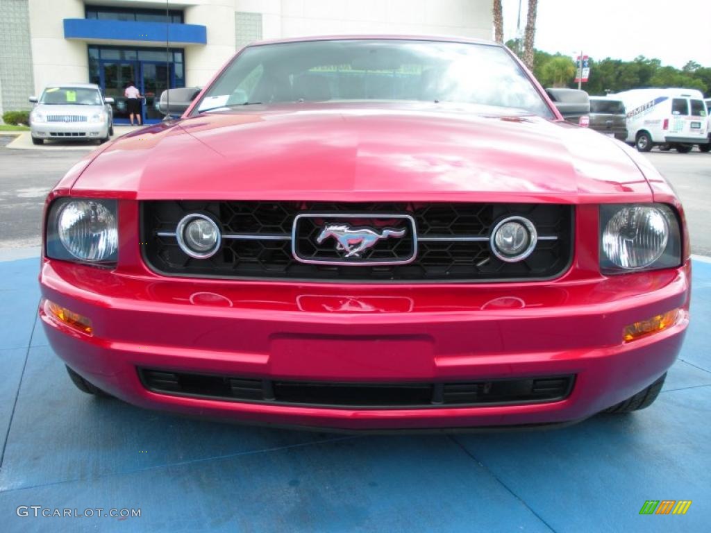2006 Mustang V6 Deluxe Coupe - Redfire Metallic / Dark Charcoal photo #8