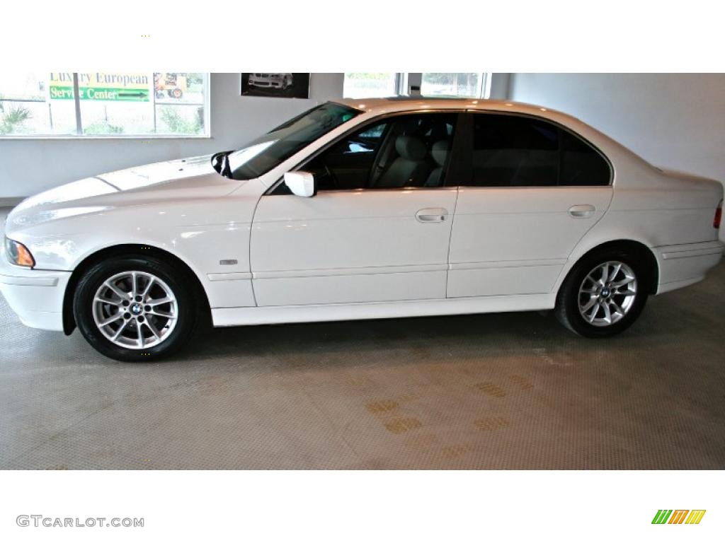 2003 5 Series 525i Sedan - Alpine White / Sand Beige photo #5