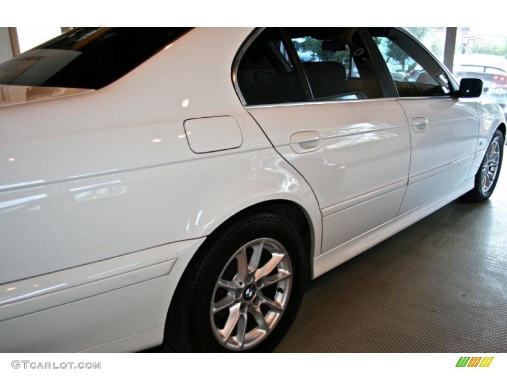 2003 5 Series 525i Sedan - Alpine White / Sand Beige photo #10
