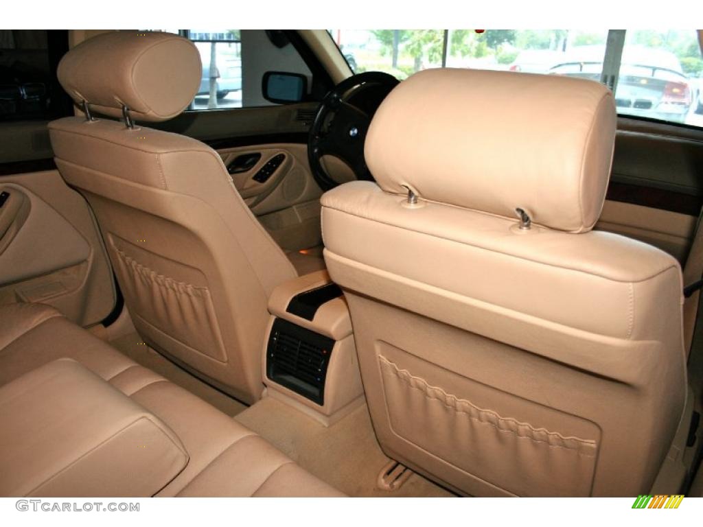 2003 5 Series 525i Sedan - Alpine White / Sand Beige photo #24