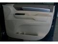 Atlantis Blue Metallic - Routan SEL Photo No. 35