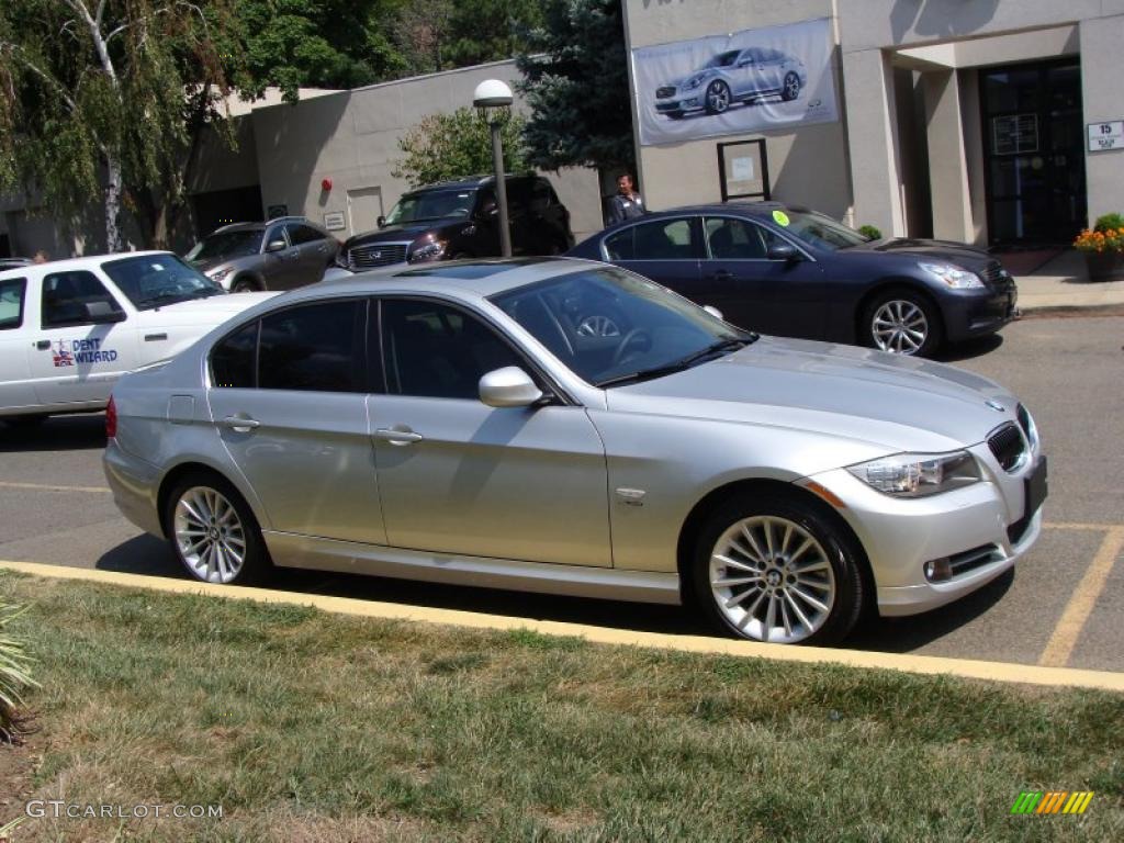 2010 3 Series 335i xDrive Sedan - Titanium Silver Metallic / Black photo #7