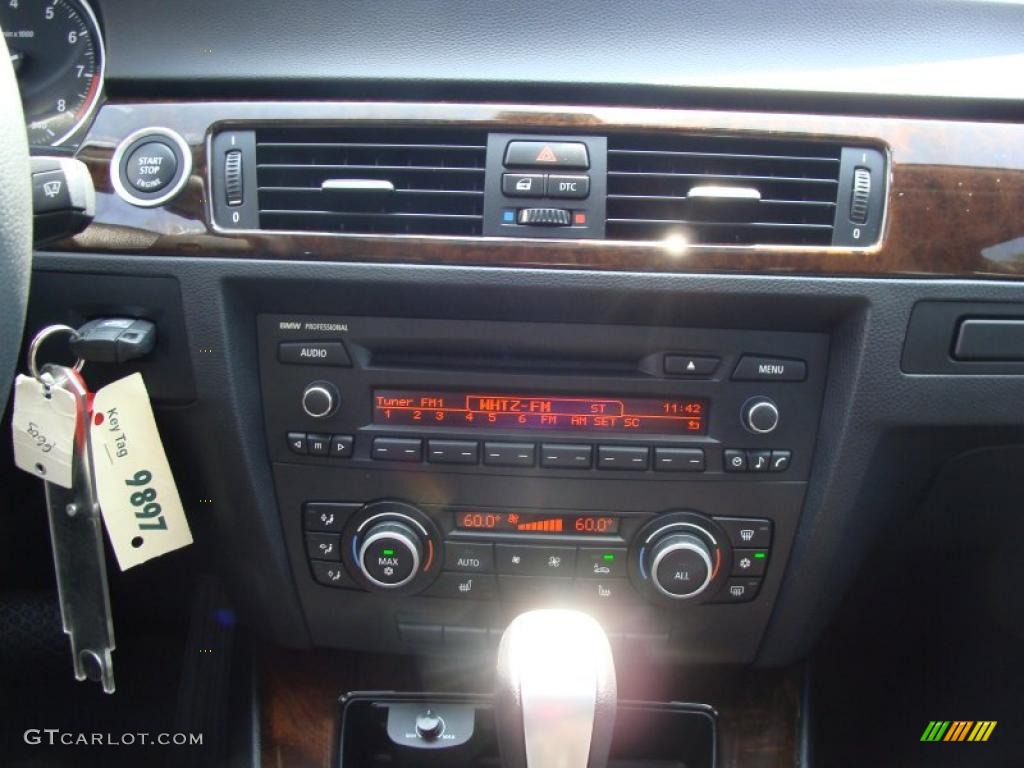 2010 3 Series 335i xDrive Sedan - Titanium Silver Metallic / Black photo #33