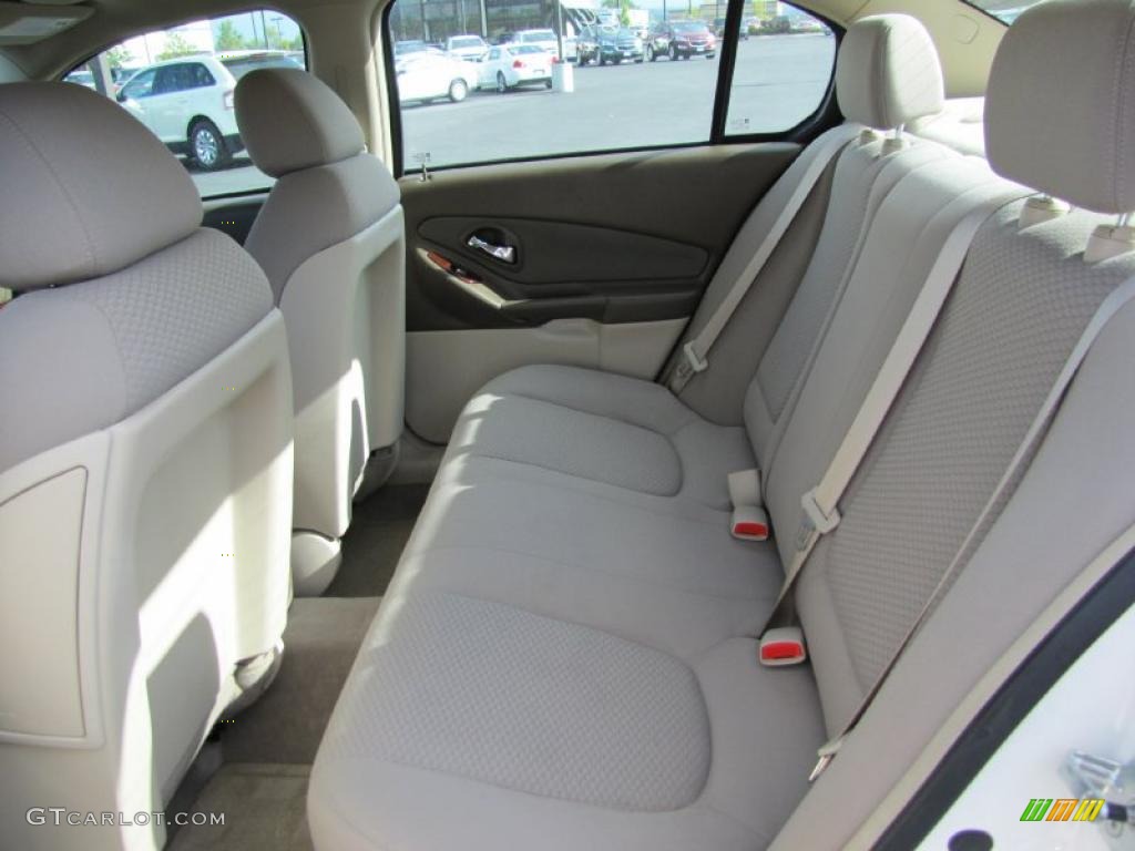 2007 Malibu LS Sedan - White / Cashmere Beige photo #5