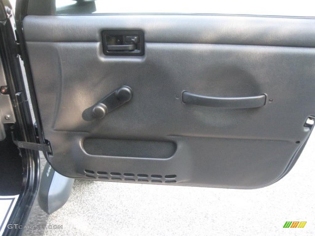 2004 Wrangler Sport 4x4 - Black / Dark Slate Gray photo #14