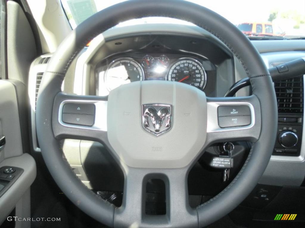 2011 Ram 1500 Big Horn Quad Cab 4x4 - Brilliant Black Crystal Pearl / Dark Slate Gray/Medium Graystone photo #9