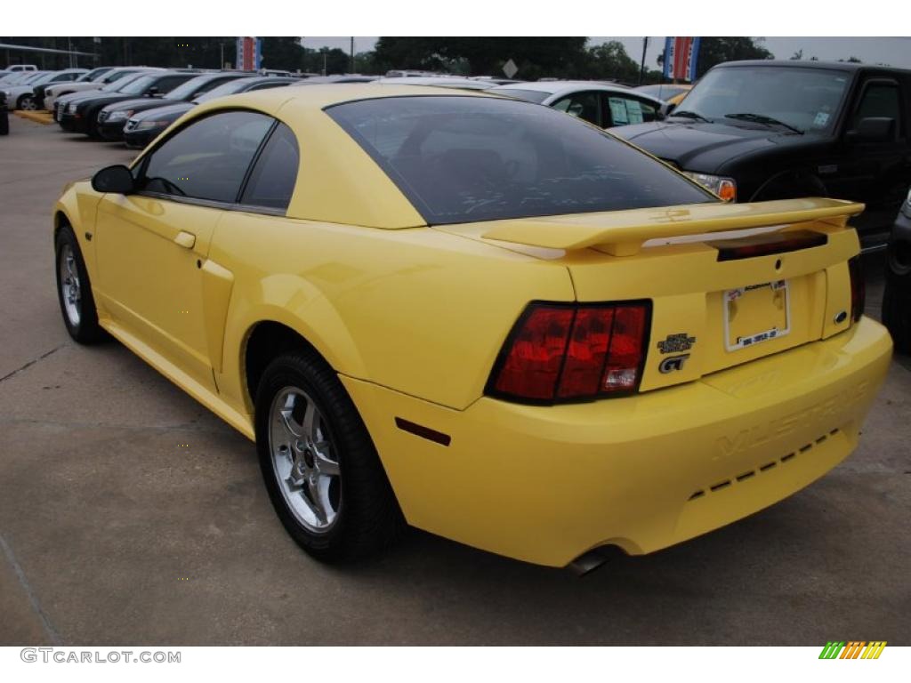 2003 Mustang GT Coupe - Zinc Yellow / Dark Charcoal photo #3