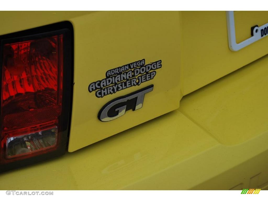 2003 Mustang GT Coupe - Zinc Yellow / Dark Charcoal photo #24