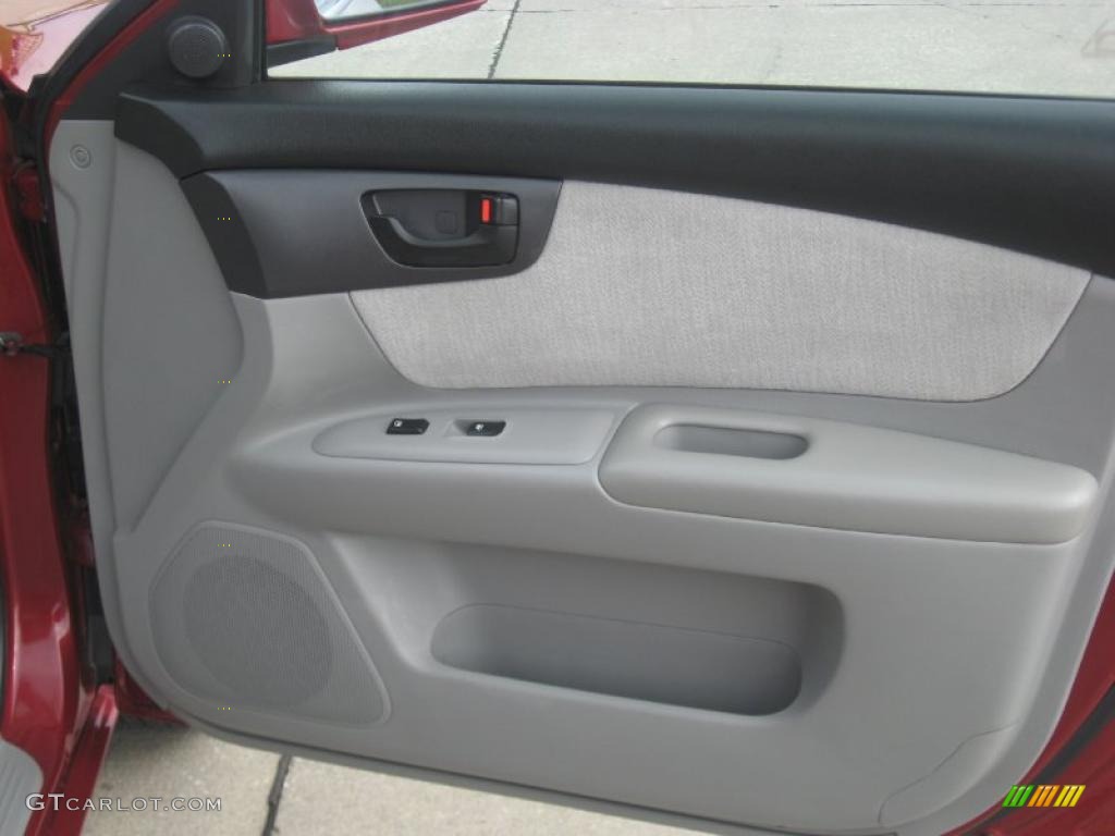 2006 Optima LX - Radiant Red / Gray photo #10
