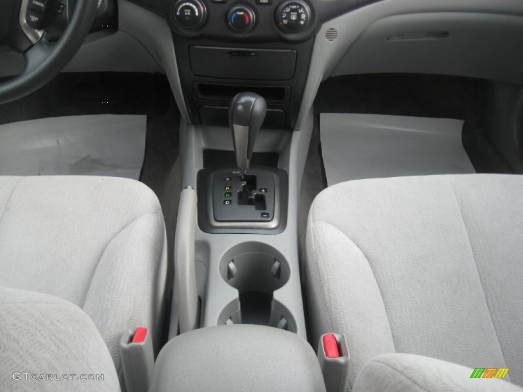 2006 Optima LX - Radiant Red / Gray photo #20