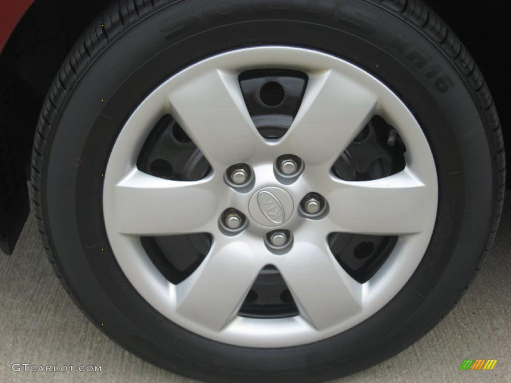 2006 Optima LX - Radiant Red / Gray photo #24