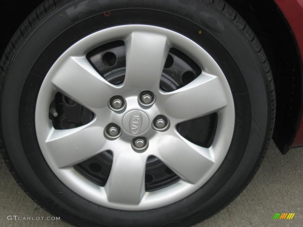 2006 Optima LX - Radiant Red / Gray photo #25