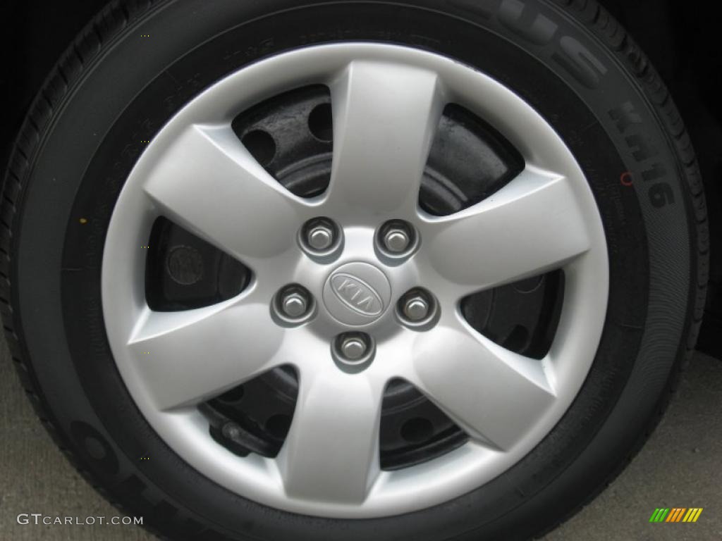 2006 Optima LX - Radiant Red / Gray photo #26