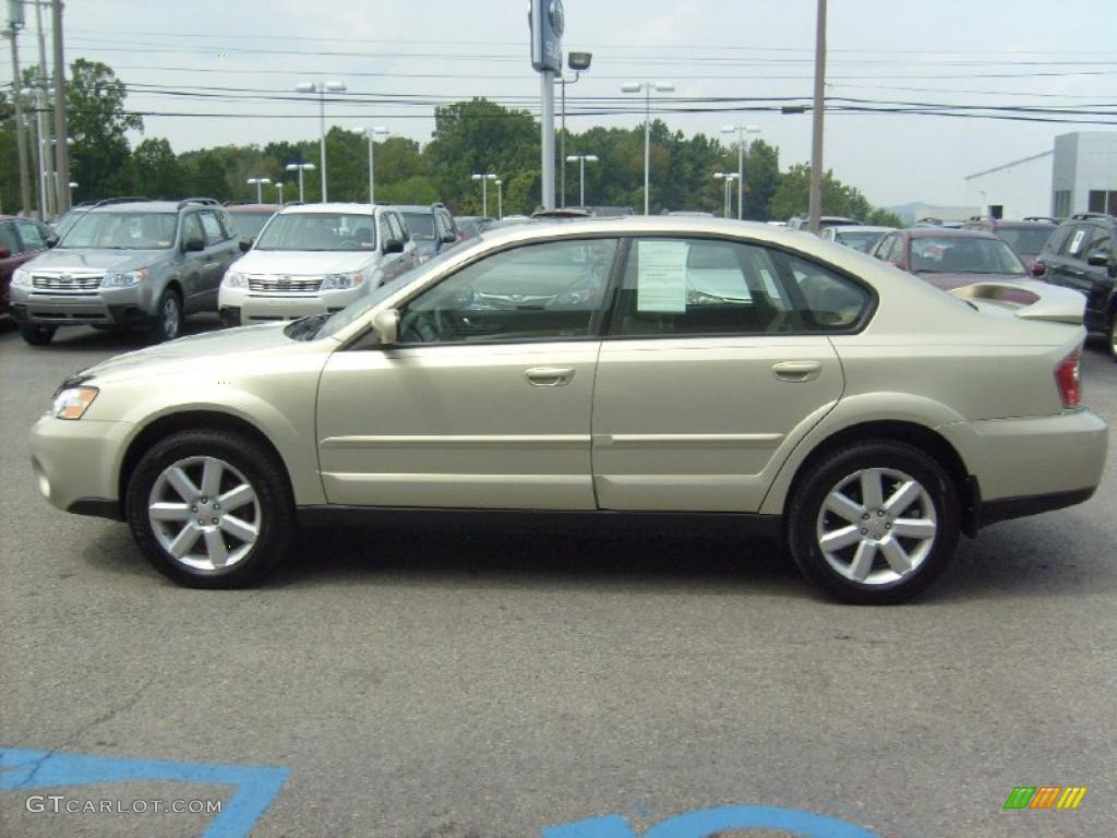 2007 Outback 2.5i Limited Sedan - Champagne Gold Opal / Taupe Leather photo #8