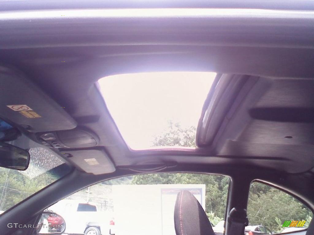 2001 Tiburon  - Nordic White / Black/Gray photo #6
