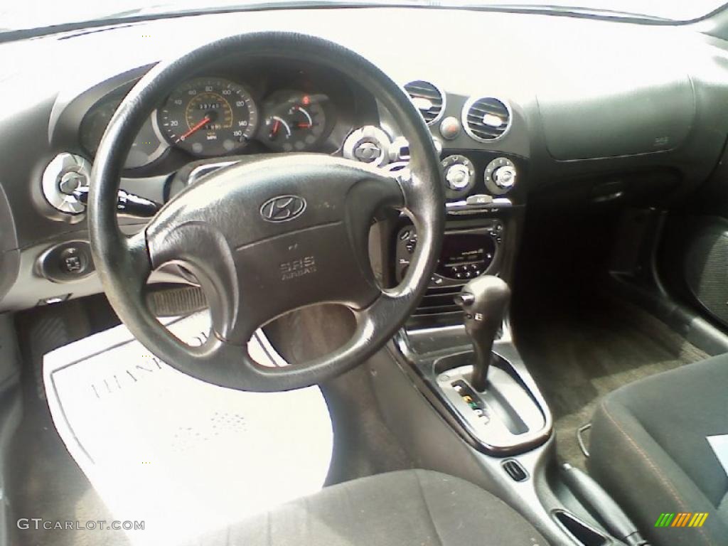 2001 Tiburon  - Nordic White / Black/Gray photo #7