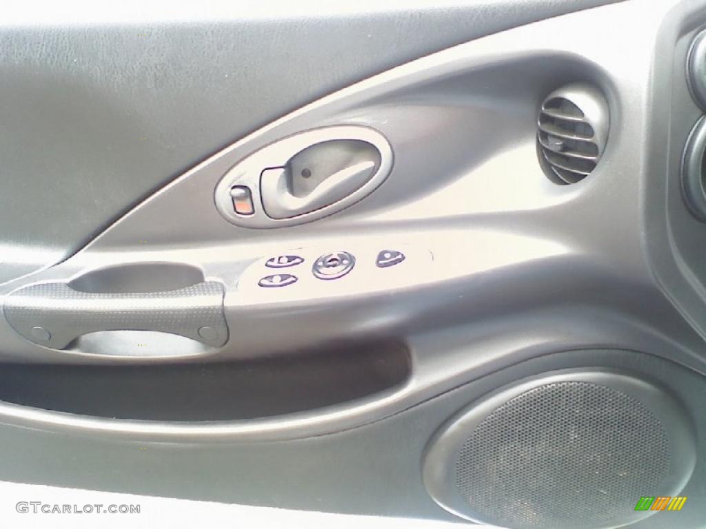 2001 Tiburon  - Nordic White / Black/Gray photo #11