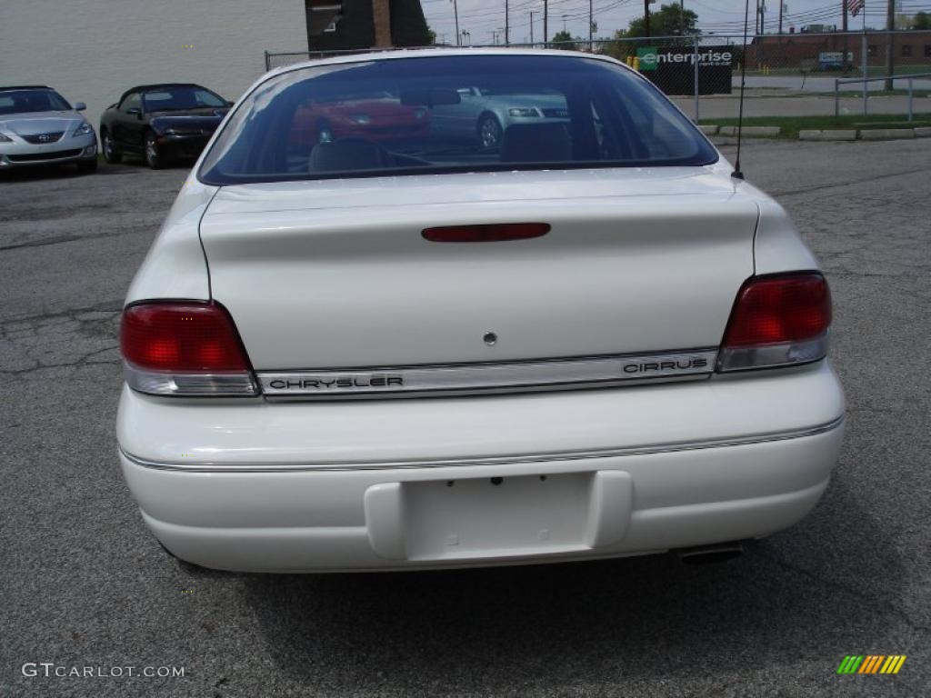 2000 Cirrus LXi - Stone White / Camel photo #5