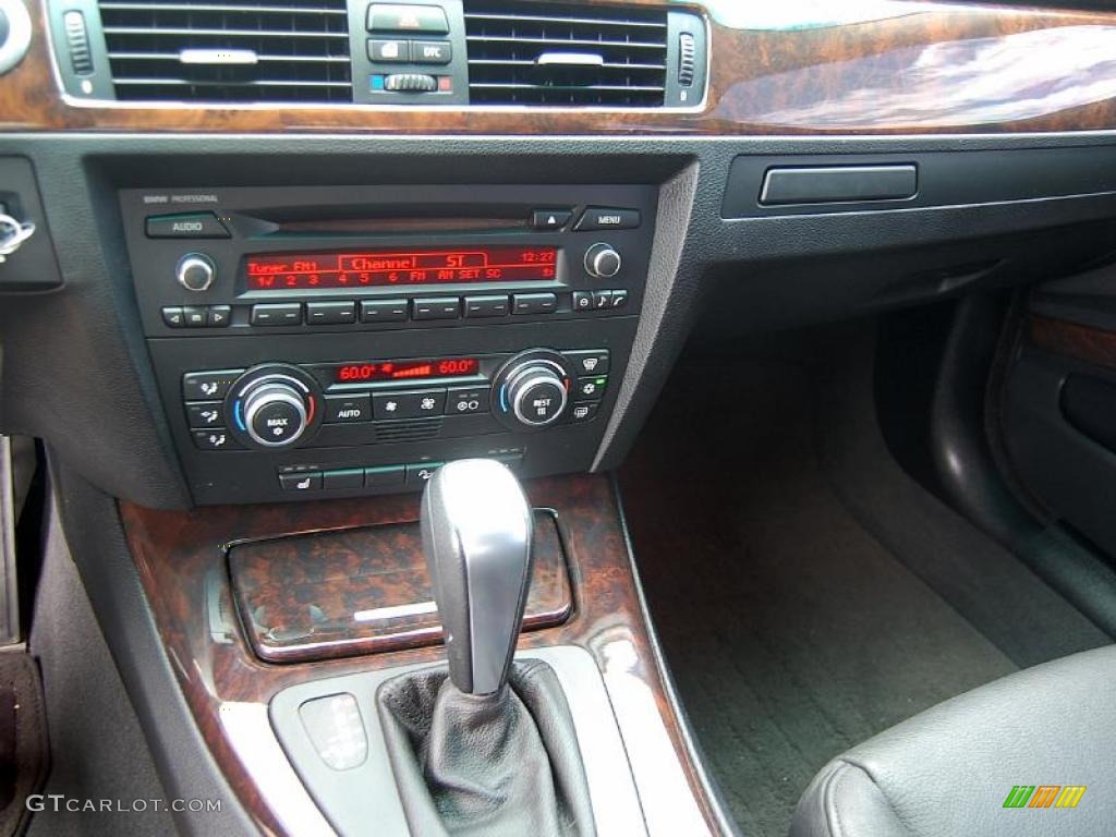 2007 3 Series 335xi Sedan - Alpine White / Black photo #22