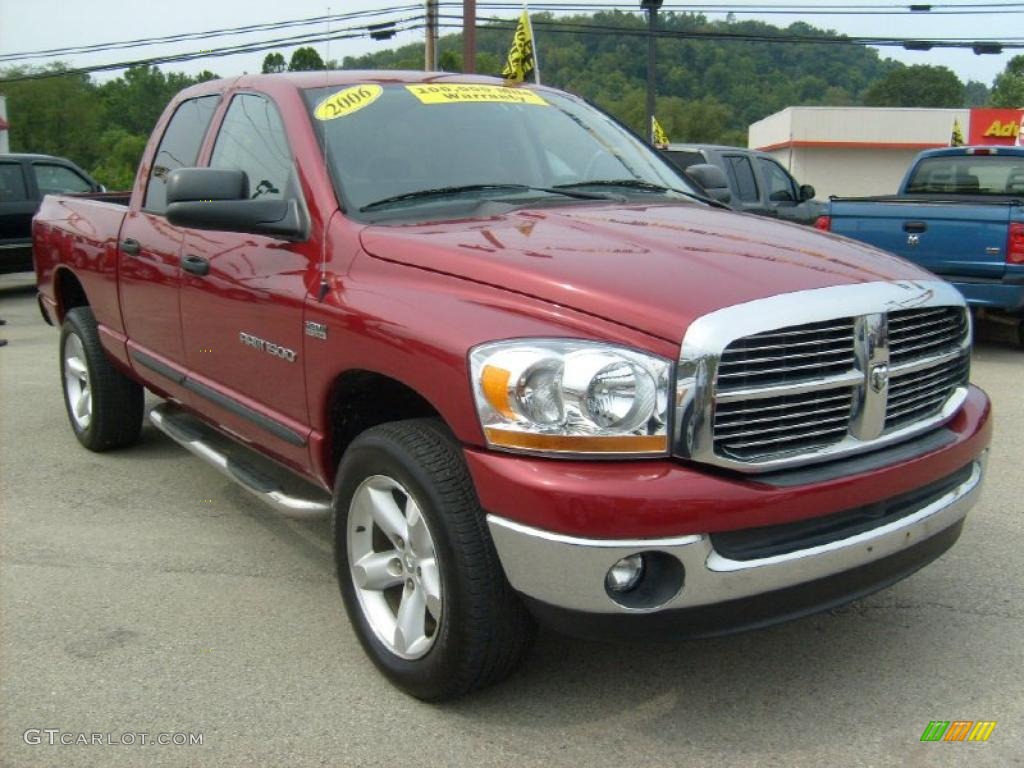 2006 Ram 1500 SLT Quad Cab 4x4 - Inferno Red Crystal Pearl / Medium Slate Gray photo #7