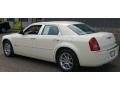 Cool Vanilla - 300 C HEMI Photo No. 11