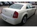 2006 Cool Vanilla Chrysler 300 C HEMI  photo #13