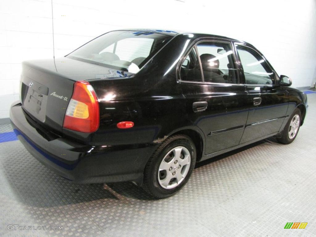 2001 Accent GL Sedan - Ebony Black / Gray photo #4