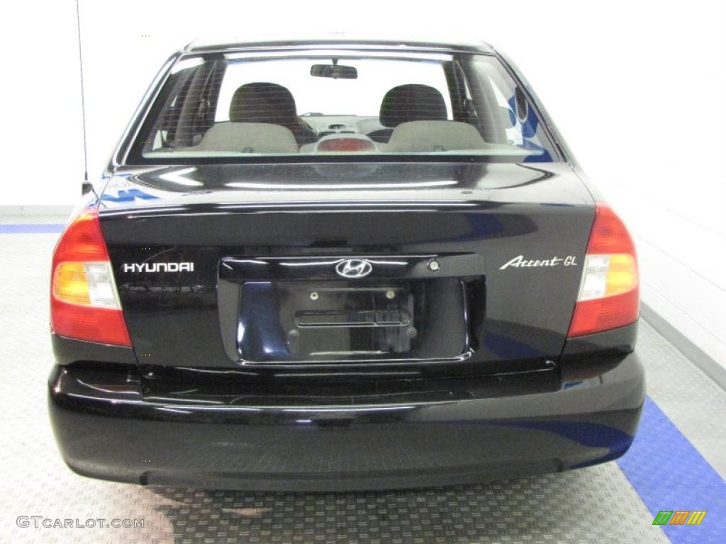 2001 Accent GL Sedan - Ebony Black / Gray photo #8