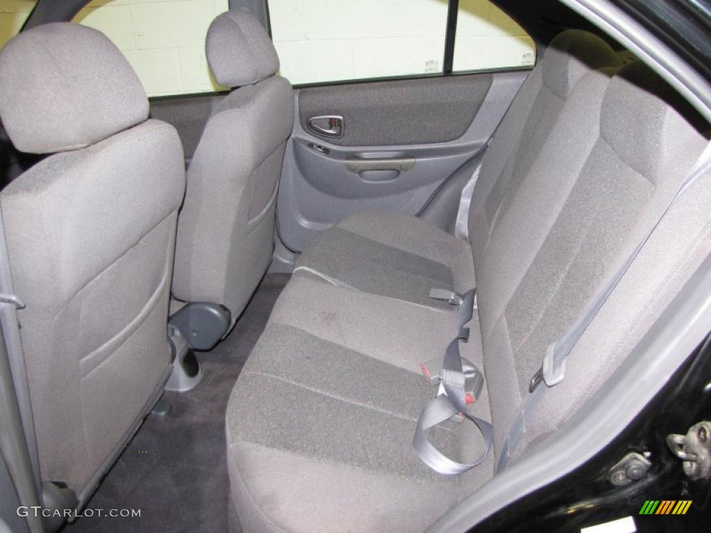 2001 Accent GL Sedan - Ebony Black / Gray photo #10