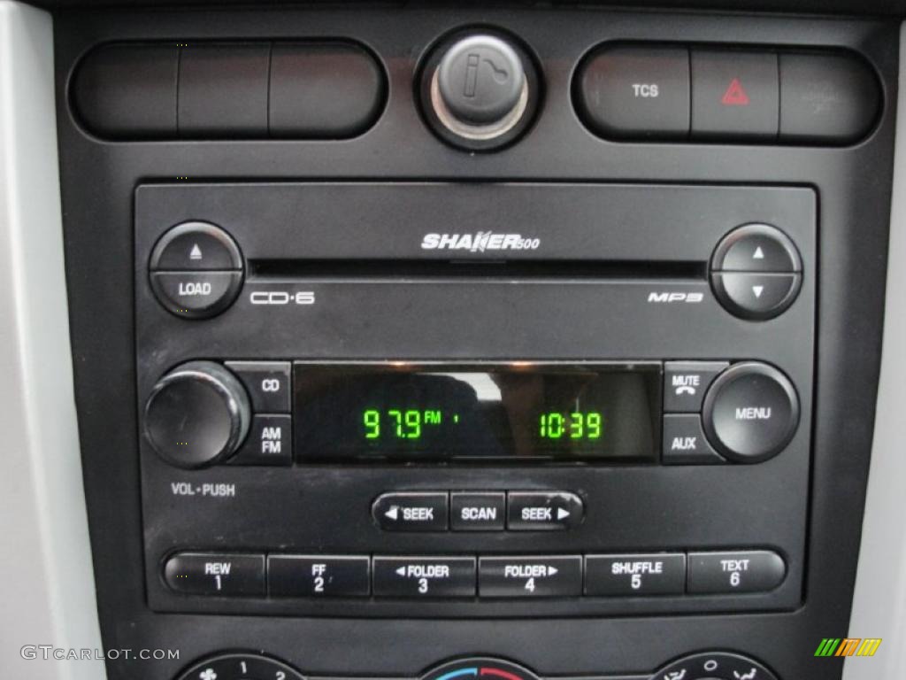 2006 Mustang V6 Premium Convertible - Satin Silver Metallic / Light Graphite photo #34