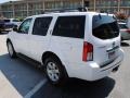 Avalanche White - Pathfinder SE Photo No. 7