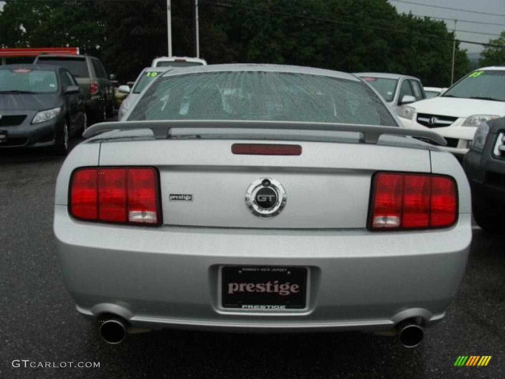 2005 Mustang GT Premium Coupe - Satin Silver Metallic / Dark Charcoal photo #5