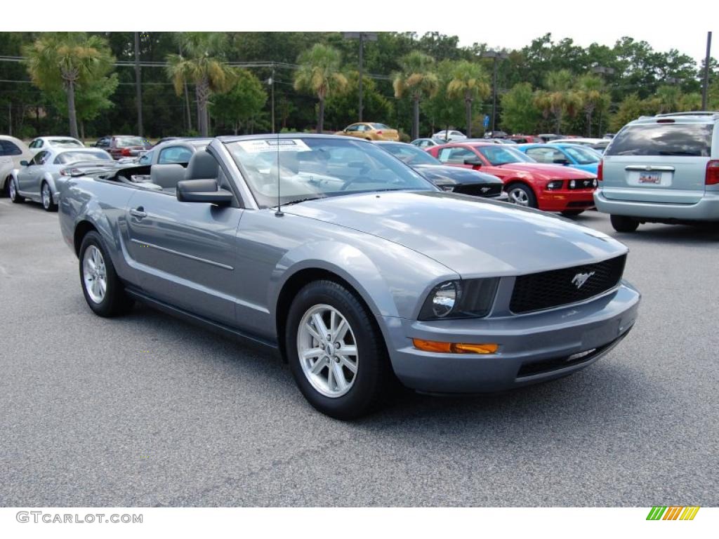 2007 Mustang V6 Premium Convertible - Tungsten Grey Metallic / Light Graphite photo #3