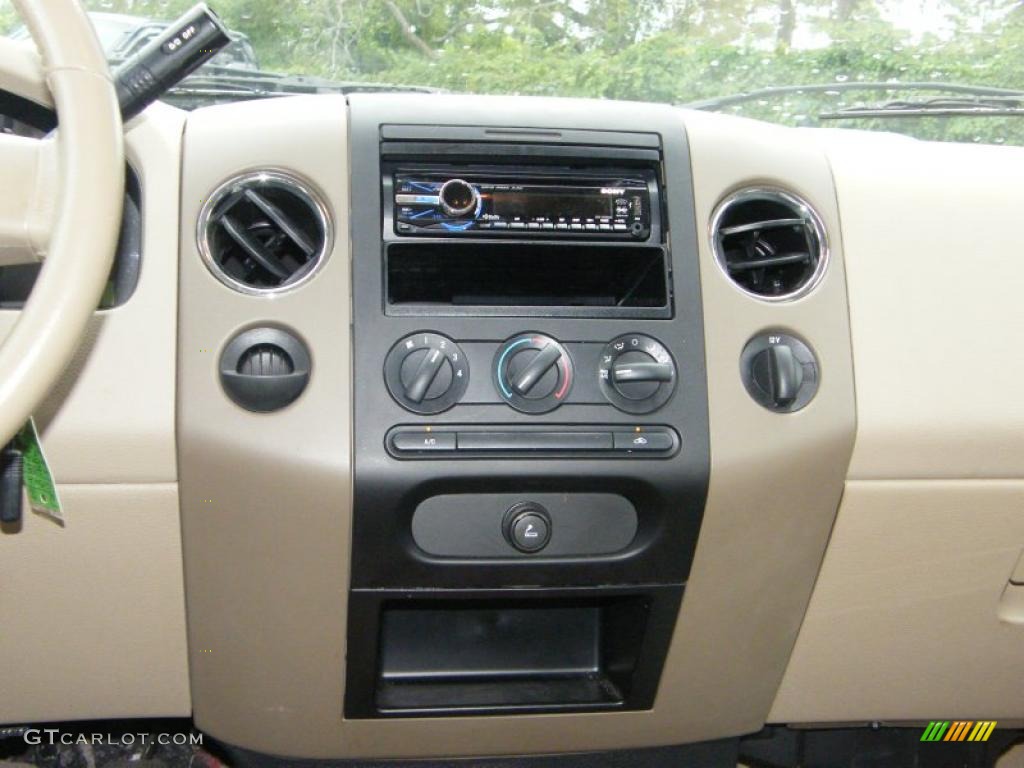 2008 F150 XLT SuperCrew - Pueblo Gold Metallic / Tan photo #20