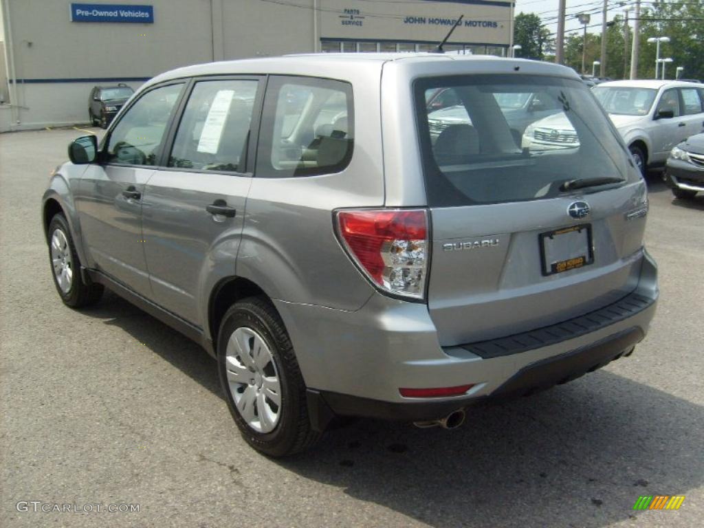 2009 Forester 2.5 X - Steel Silver Metallic / Platinum photo #9