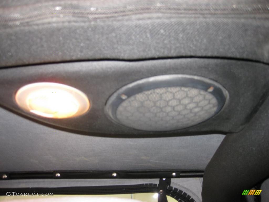 2004 Wrangler Sport 4x4 - Light Khaki Metallic / Khaki photo #23
