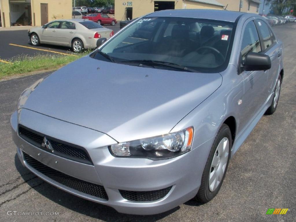 2010 Lancer DE - Apex Silver Metallic / Black photo #1